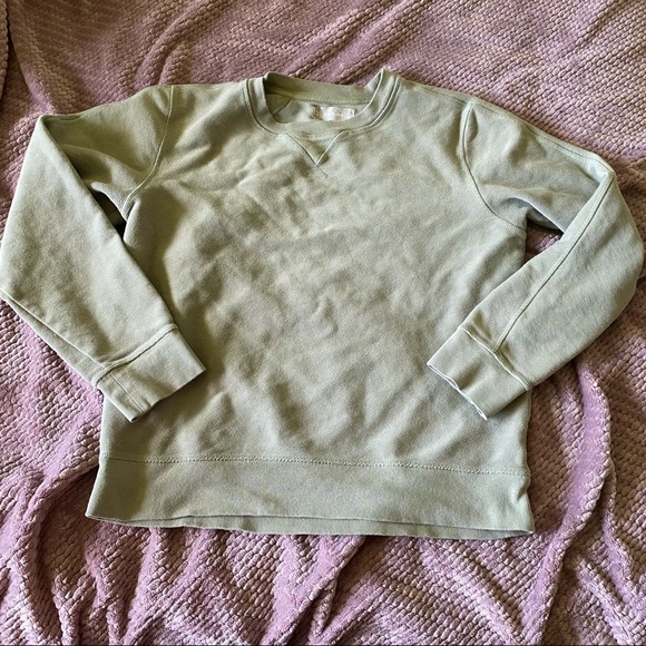 Everlane Tops - Everlane sage green crew neck